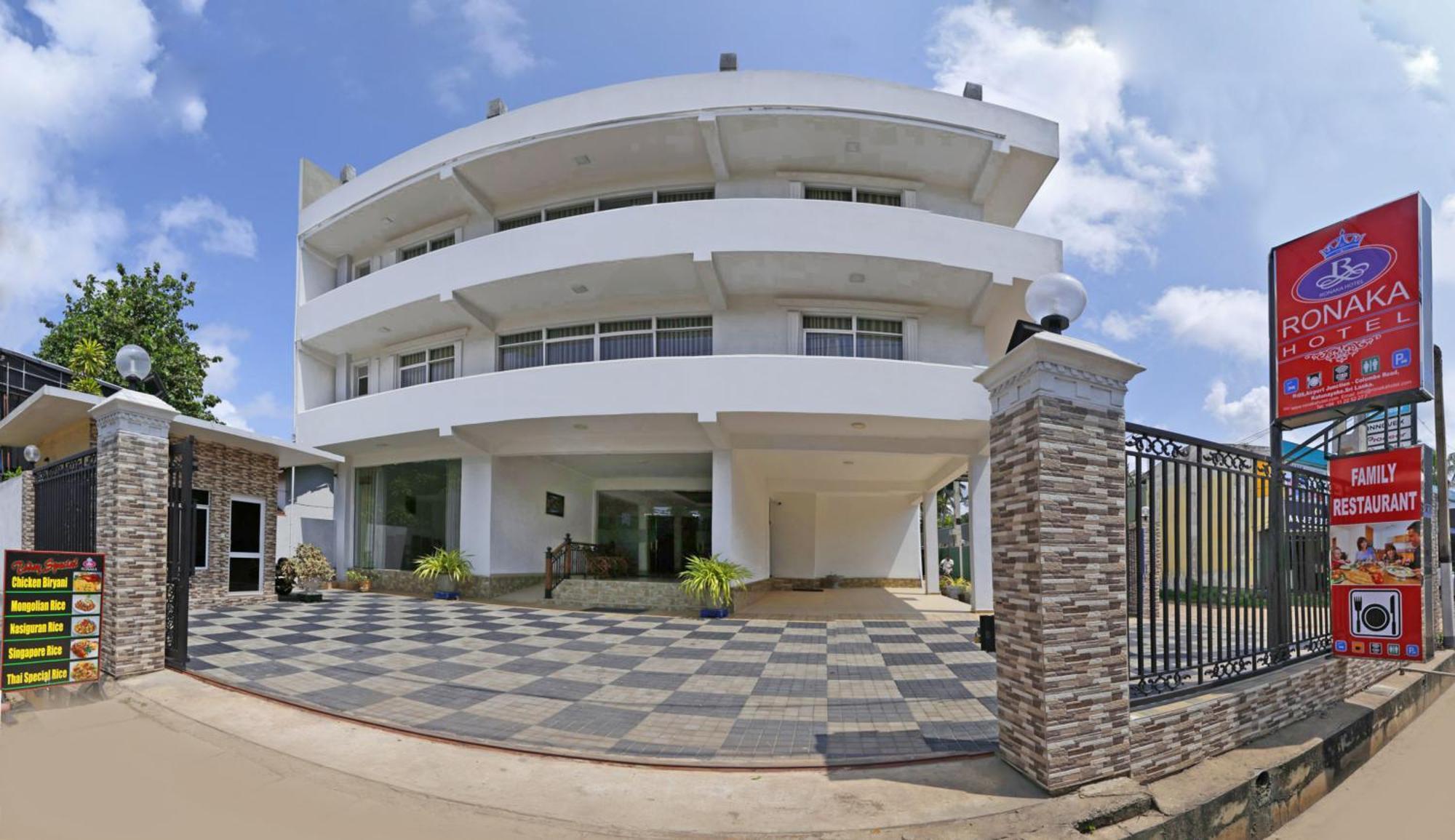 Ronaka Airport Transit Hotel Katunayaka Ngoại thất bức ảnh